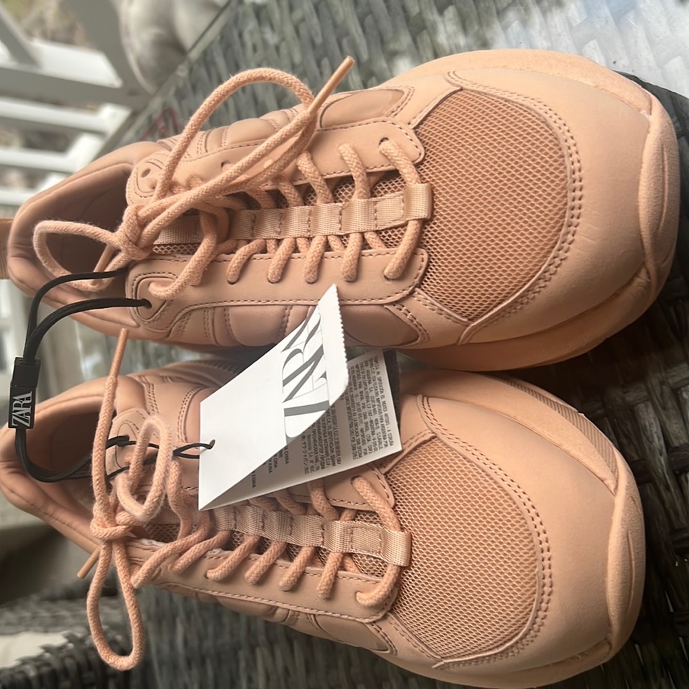 new Zara sneakers, very comfortable